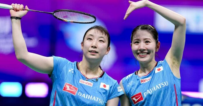 일본의 Arisa Higashino (L)는 Chiharu Shida와 협력하여 새로운 여성 복식 듀오를 형성합니다. (사진 : BWF)