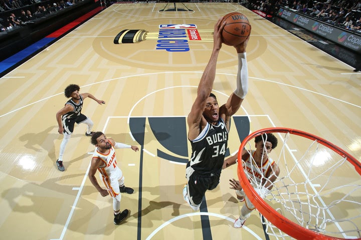 야니스 안테토쿤포