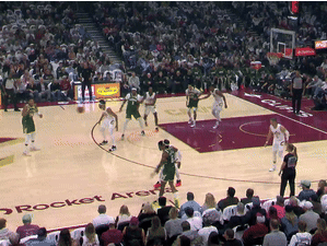 야니스 안테토쿤포