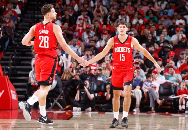 알페렌 센군, 리드 셰퍼드 