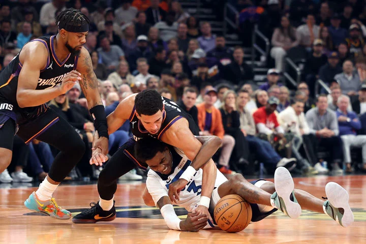 조던 굿윈, 데빈 부커