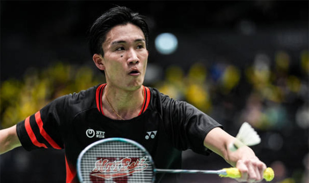 일본 배드민턴 스타 모모타 켄토가 허리디스크로 허리 수술을 받게 됐다고 밝힌 뒤 팬들에게 고마움을 표했다. (사진=AFP)