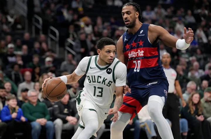 라이언 롤린스, 알렉스 사르