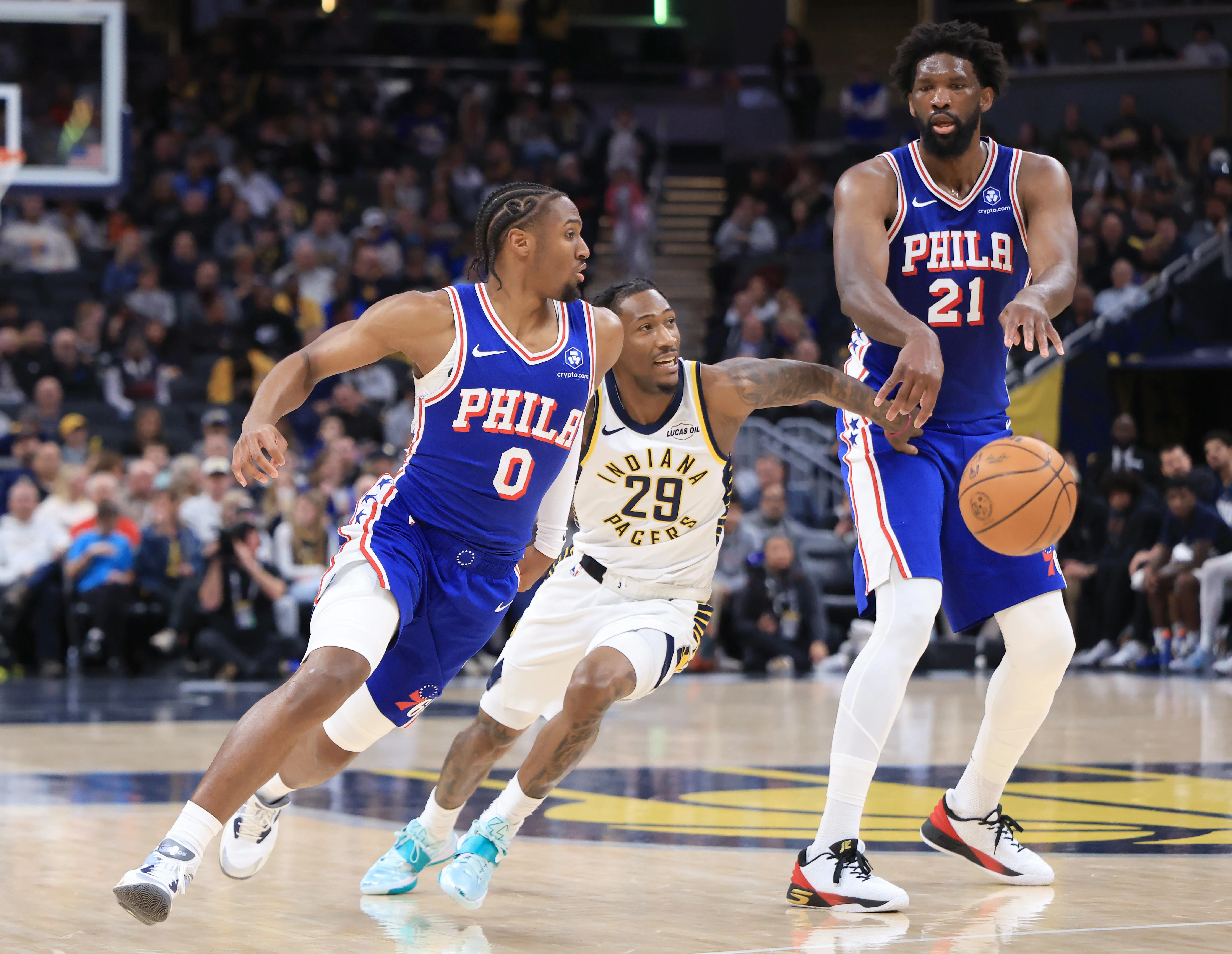 타이레스 맥시, 조엘 엠비드