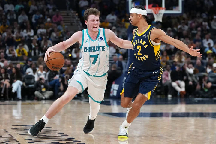 콘 크뉴펠, 라이언 넴하드