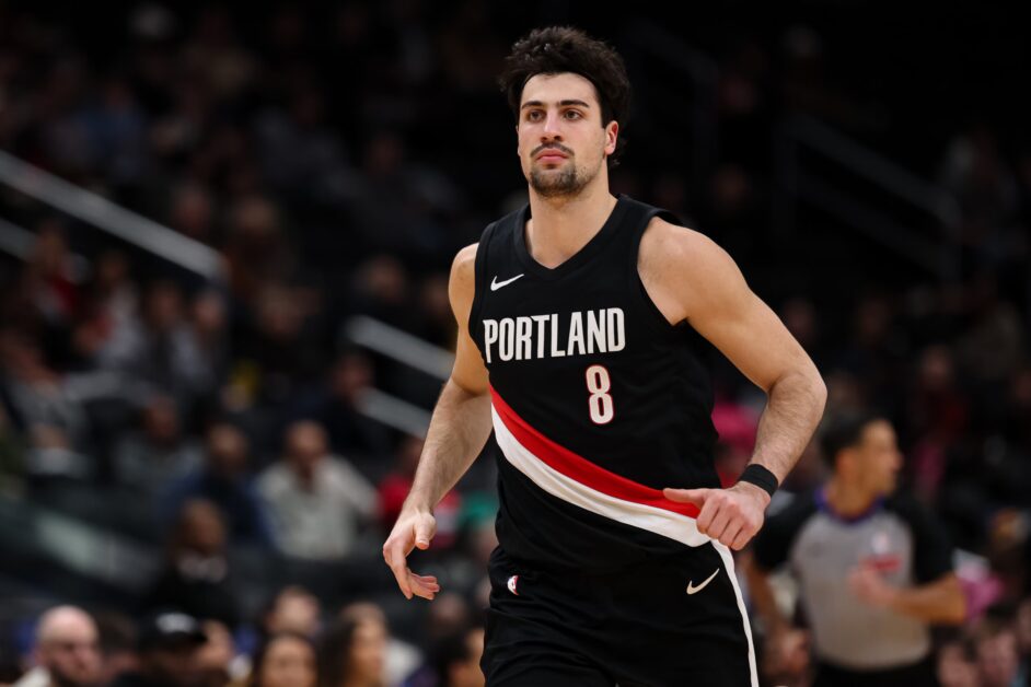 6명의 최초의 올스타에는 떠오르는 스타, 베테랑, 역사를 만든 선수가 포함됩니다.